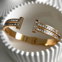 T-Letter Luxury Anti-Tarnish Gold Plated Bracelet for Women