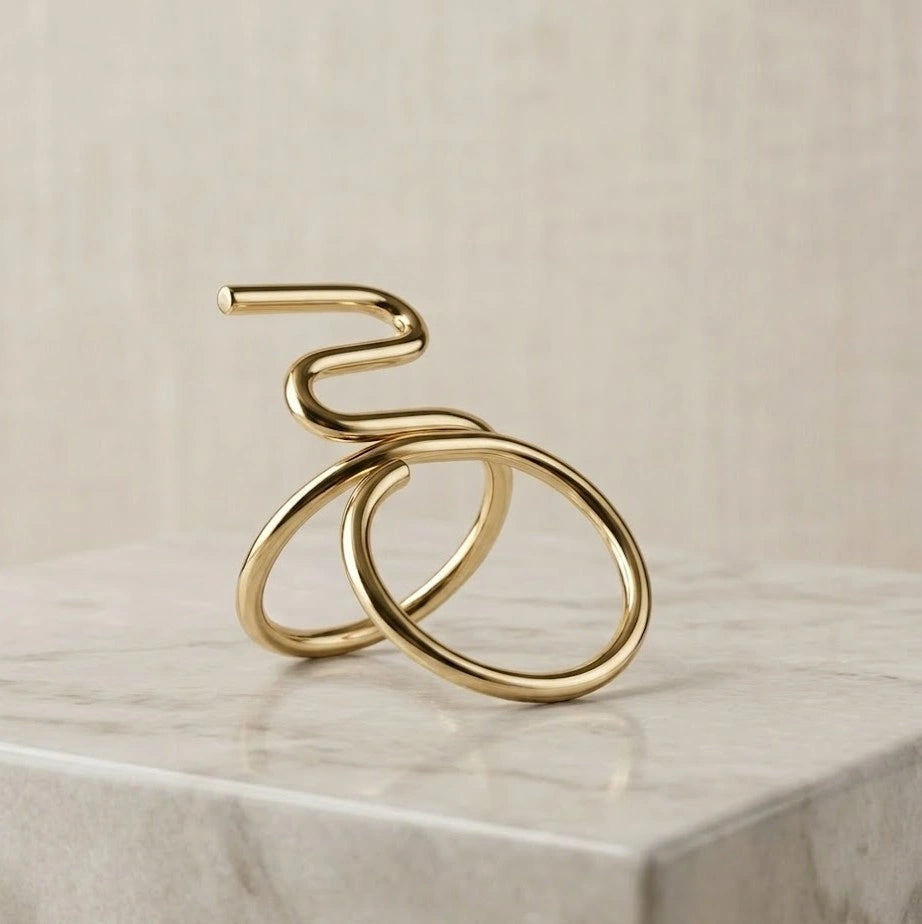 Aura Abstract Wire Statement Ring - Anti Tarnish
