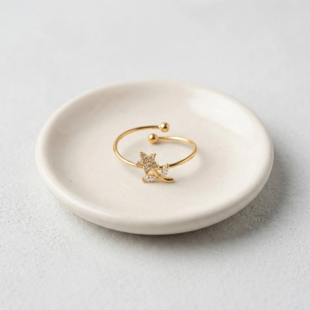 Dainty Floral Adjustable Ring - Anti Tarnish Gold Plated