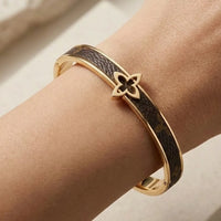 Clover Motif Brown Textured Bangle - Anti-Tarnish Gold Plated Bracelet