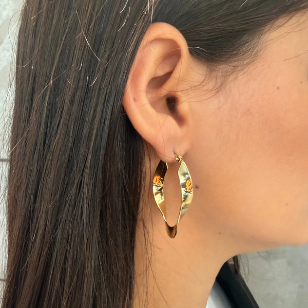 Minimalist oval hoop earrings perfect for everyday wear
