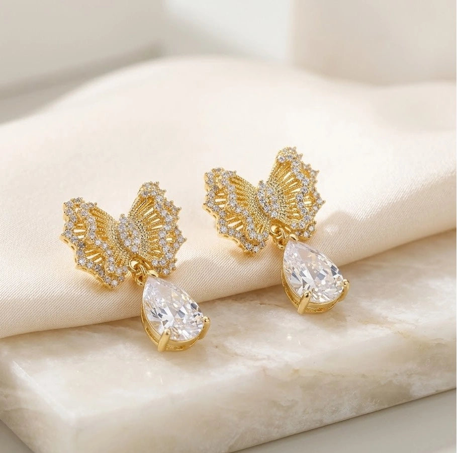 Butterfly Drop Earrings - Gold-Plated Crystal Pear Drop Fashion Earrings for Women