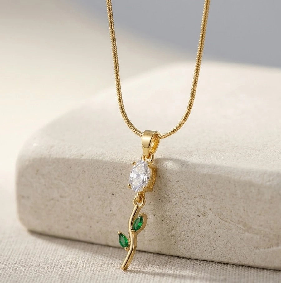 Minimalist Green Leaf Pendant Necklace - Anti-Tarnish Gold Plated Jewelry-Tulip