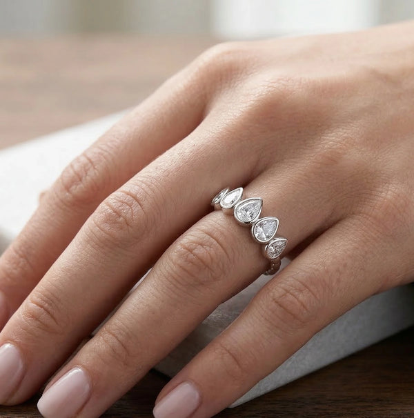 Pear Shaped 5-Stone Bezel Fashion Ring - High Quality Women's Band