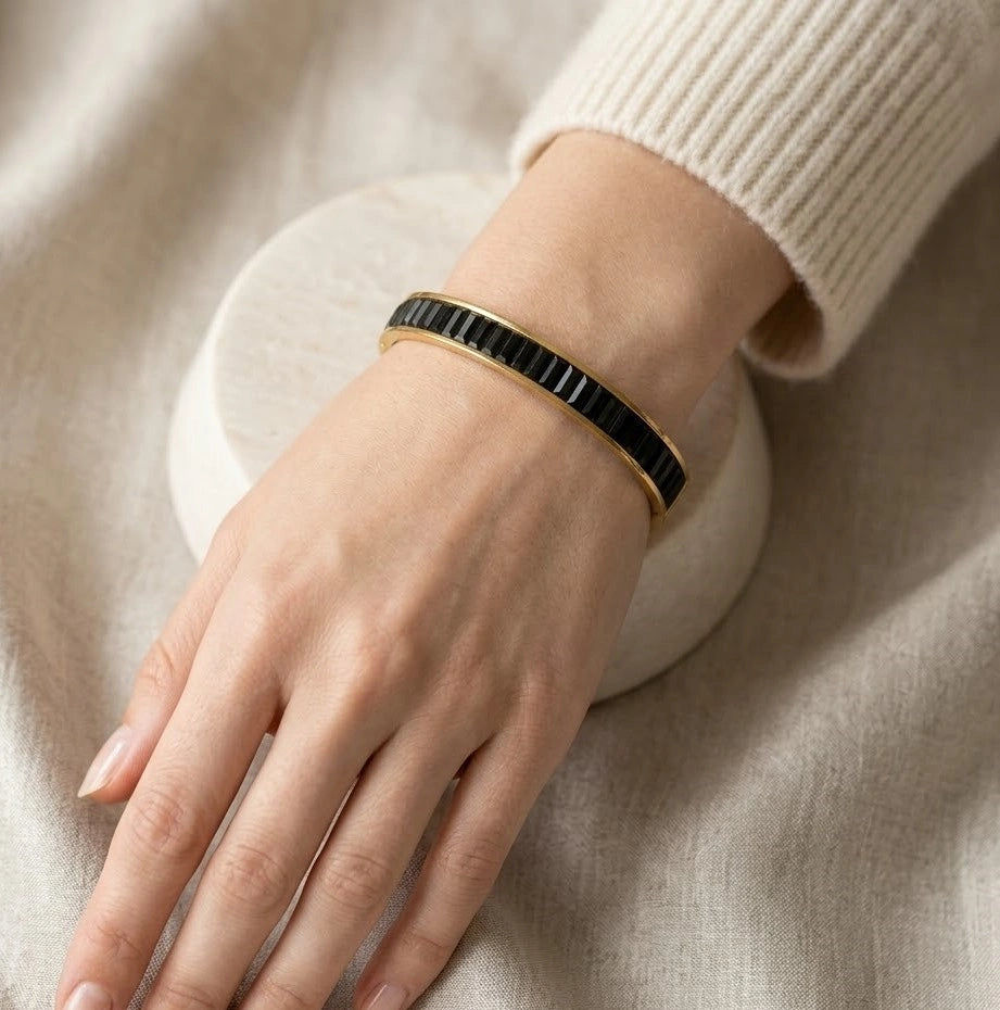 Black Geometric Stone Anti-Tarnish Gold-Plated Bracelet