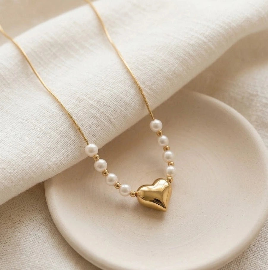 Anti-Tarnish Heart & Pearl Pendant Necklace - Premium Fashion Jewelry