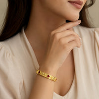 Red Clover Motif Anti-Tarnish Gold Plated Bangle Bracelet