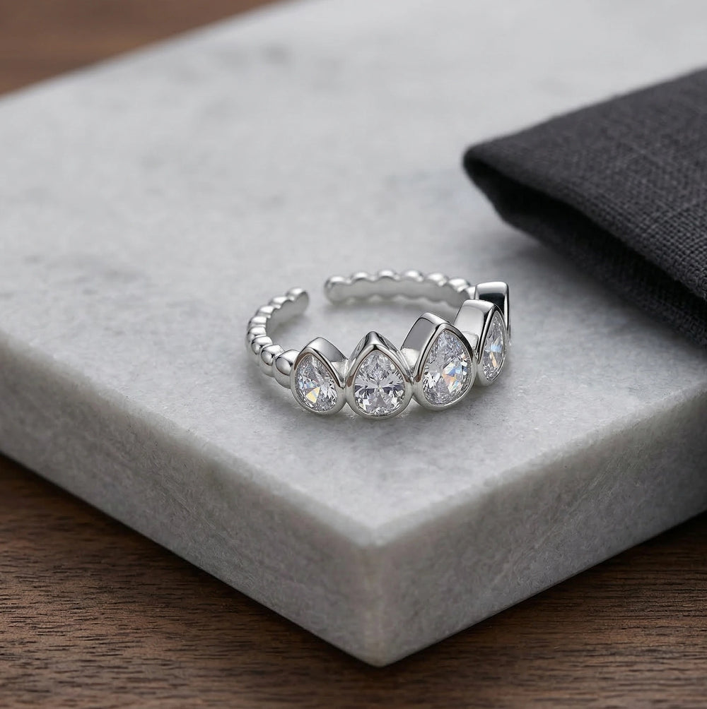 Pear Shaped 5-Stone Bezel Fashion Ring - High Quality Women's Band