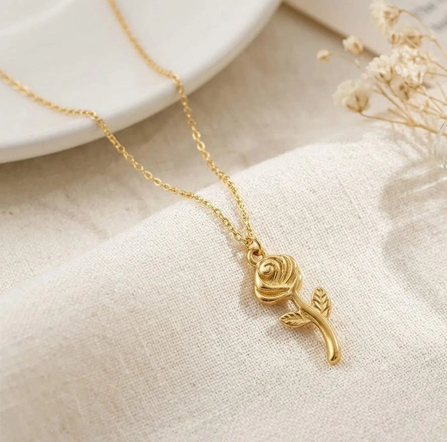 Rose Pendant Anti-Tarnish Necklace - Minimalist Floral Jewelry