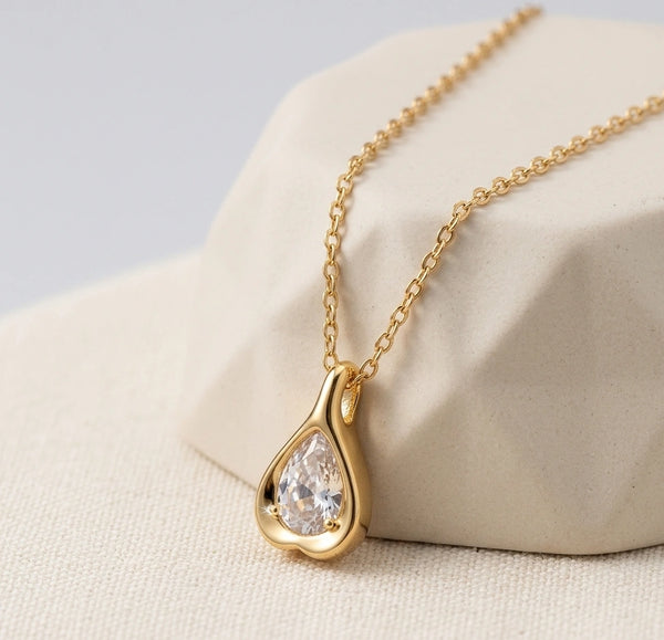 Side angle of classic everyday wear anti tarnish teardrop necklace for women
