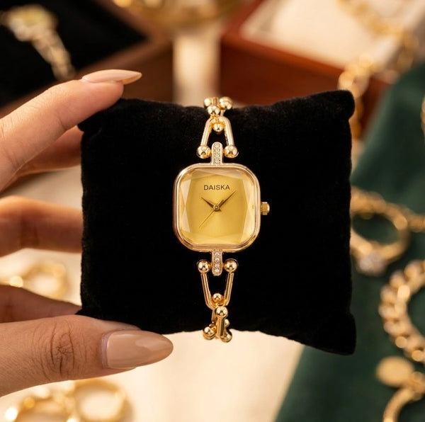 Elegant Square Dial Anti-Tarnish Gold Plated Wristwatch for Women - Minimalist Statement Piece
