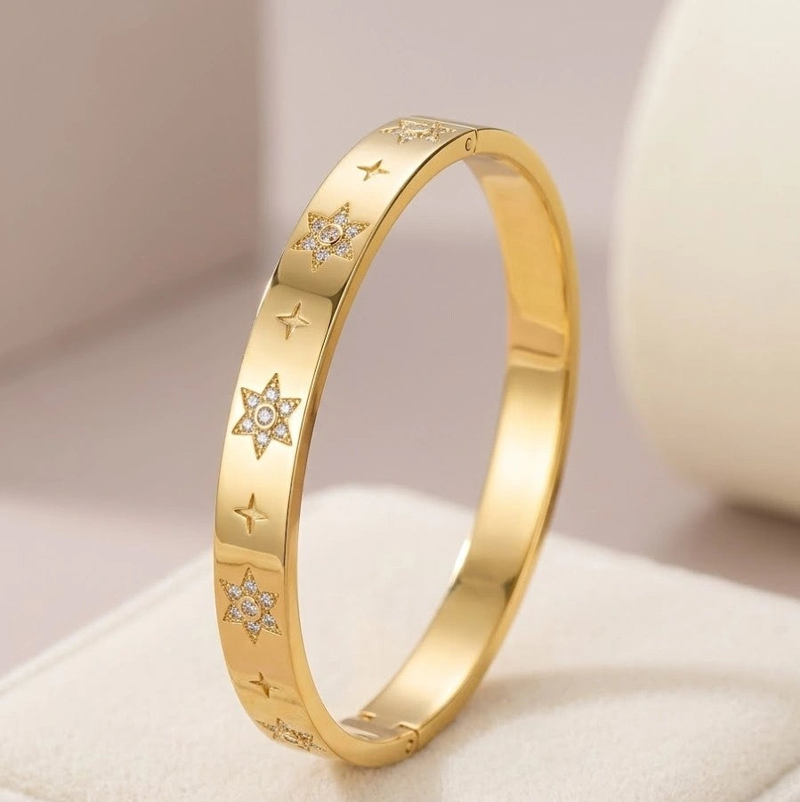Star Motif Anti-Tarnish Gold-Plated Bangle Bracelet