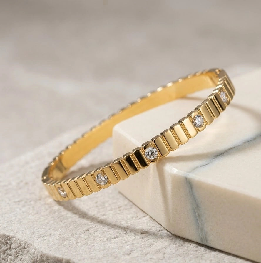 Ribbed Stone-Studded Anti-Tarnish Gold Plated Bracelet for Women