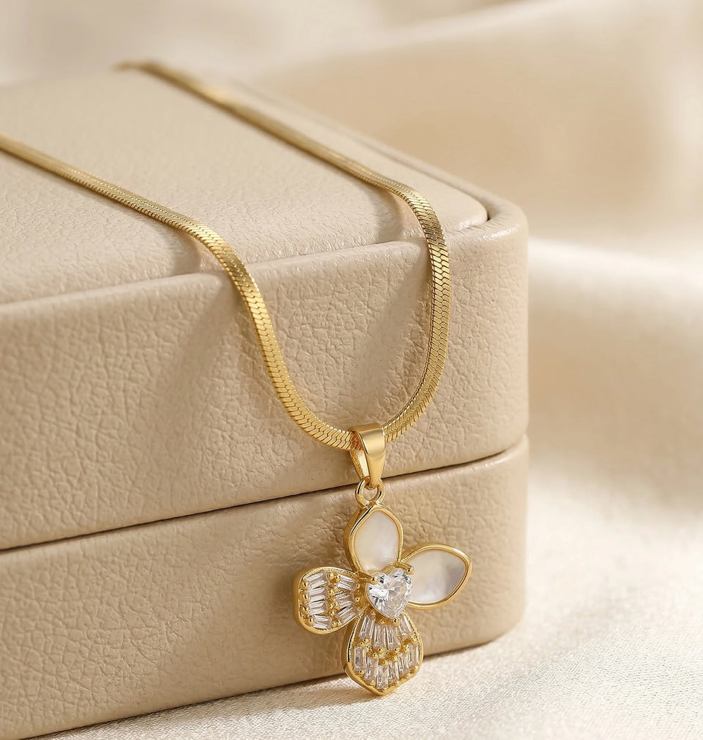 Floral Pearl Pendant Anti-Tarnish Necklace | Herringbone Chain