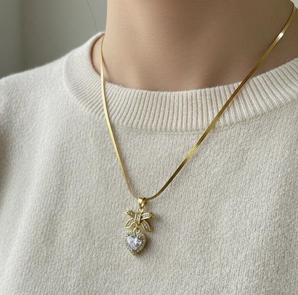 Premium anti tarnish gold plated heart necklace in a beautiful gift box