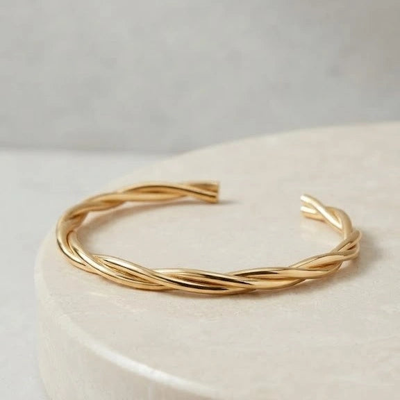 Twisted Minimalist Cuff Bracelet - Anti-Tarnish Gold-Plated