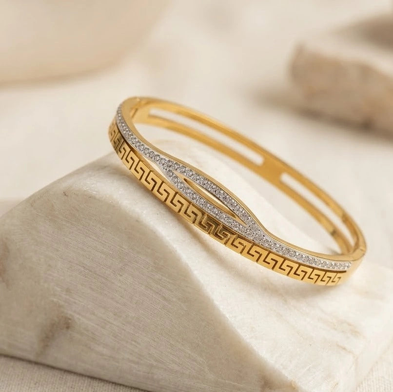 Anti-Tarnish Gold Plated 3-Piece Bracelet Stack - Old Money Clover & Nail Combo