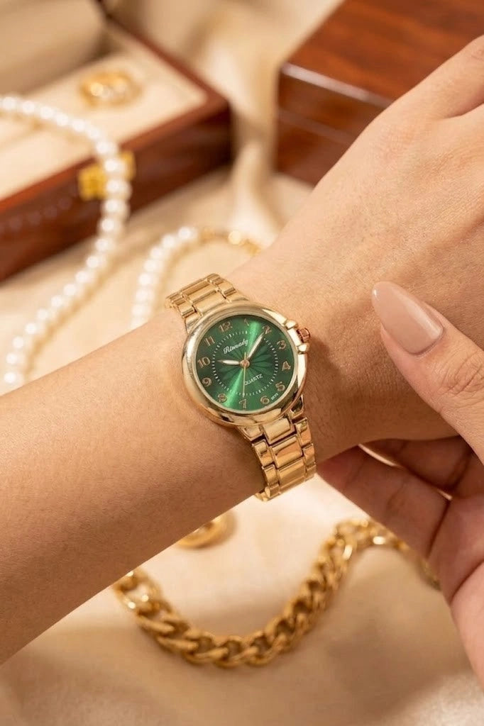 The Emerald Aura Gold-Plated Vintage Watch | Anti-Tarnish