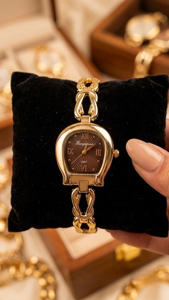 Vintage Horseshoe Dial Anti-Tarnish Gold Plated Watch for Women
