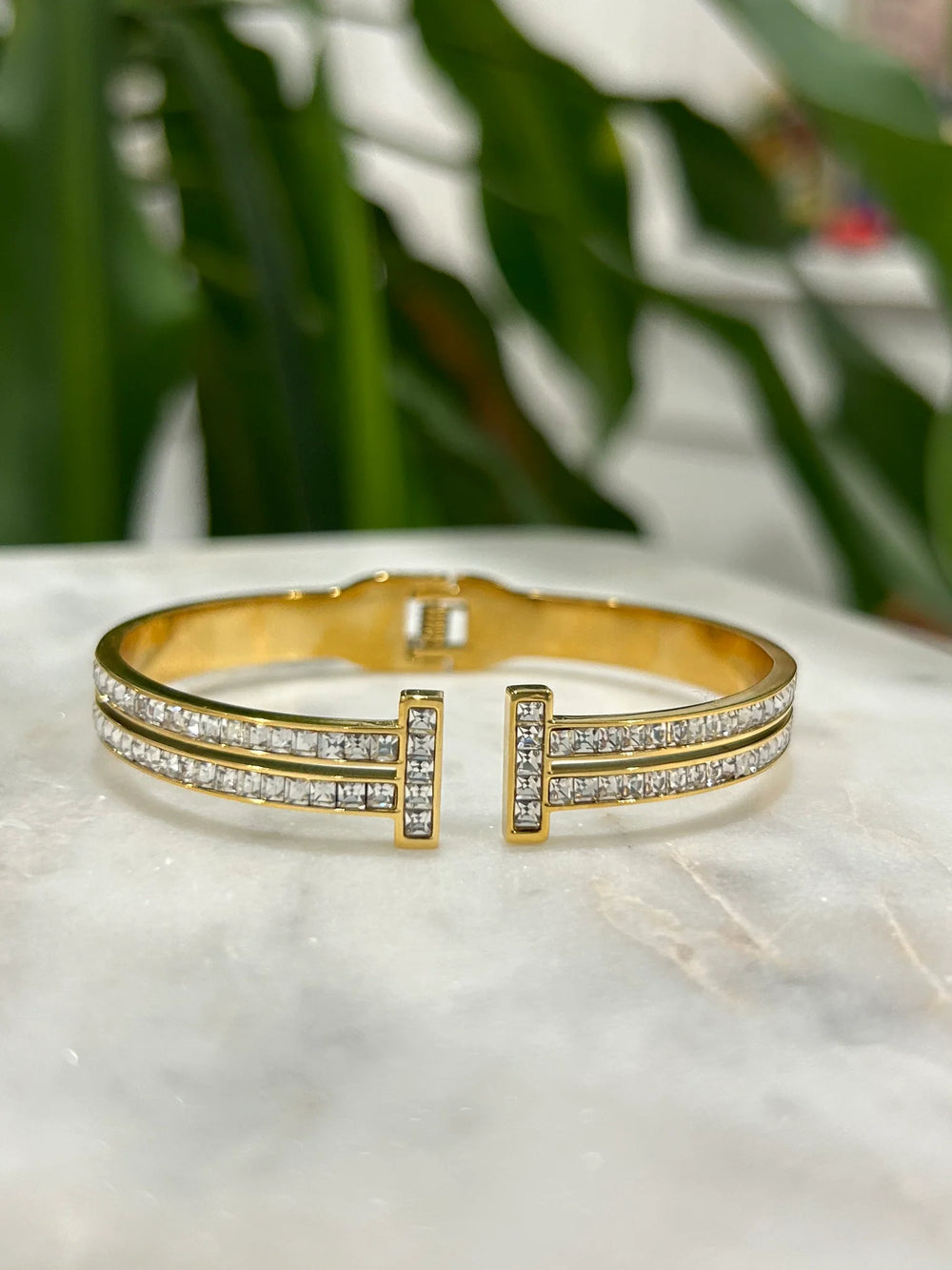 T-Letter Luxury Anti-Tarnish Gold Plated Bracelet for Women
