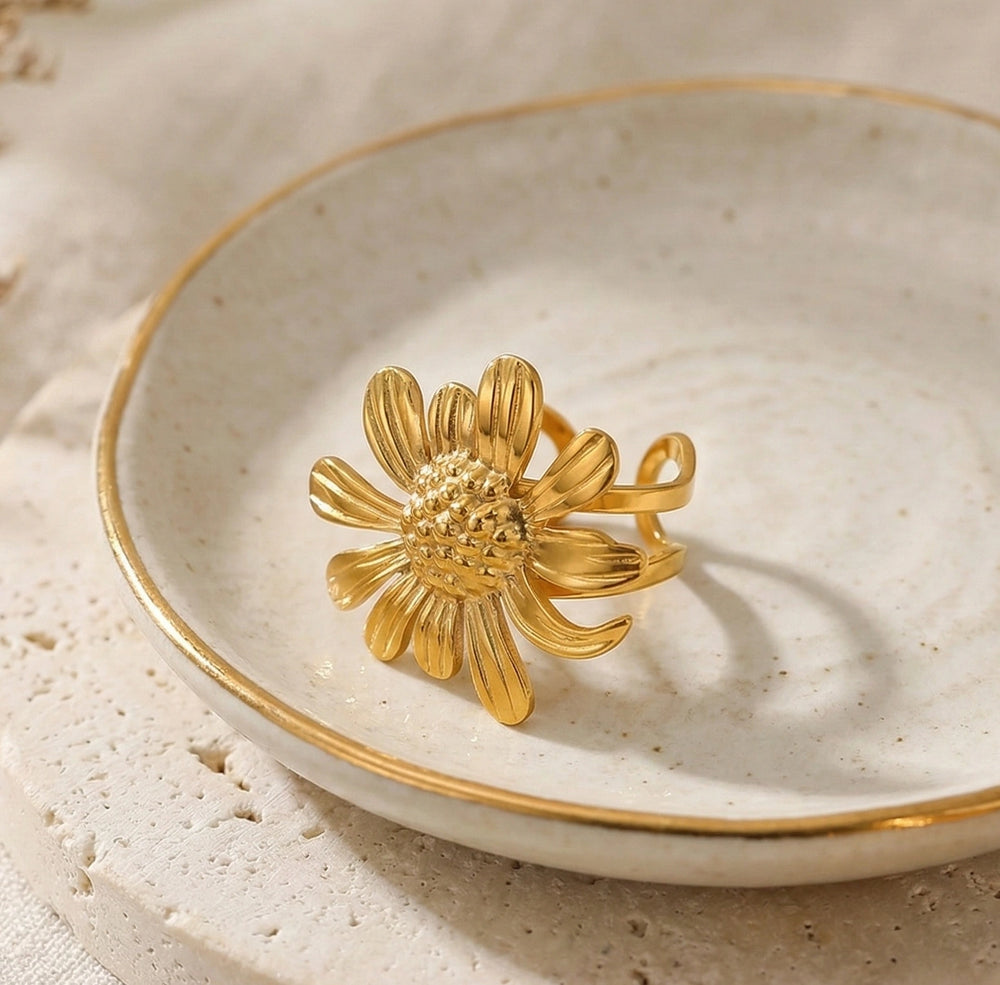 Daisy Flower Anti-Tarnish Gold Plated Ring for Women | Adjustable Floral Ring