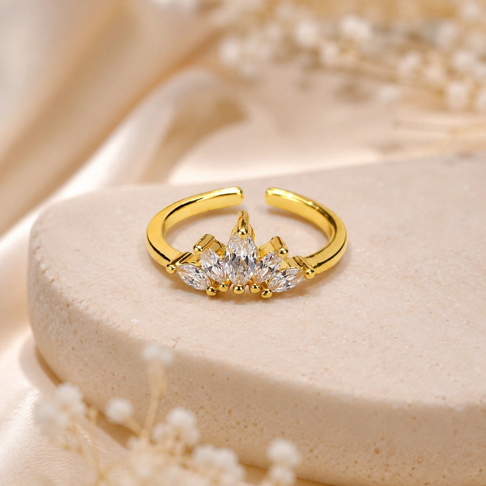 Crystal Crown Adjustable Ring - Anti-Tarnish Gold Plated
