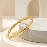 Crystal Studded Wavy Bangle - Anti-Tarnish Gold-Plated Bracelet