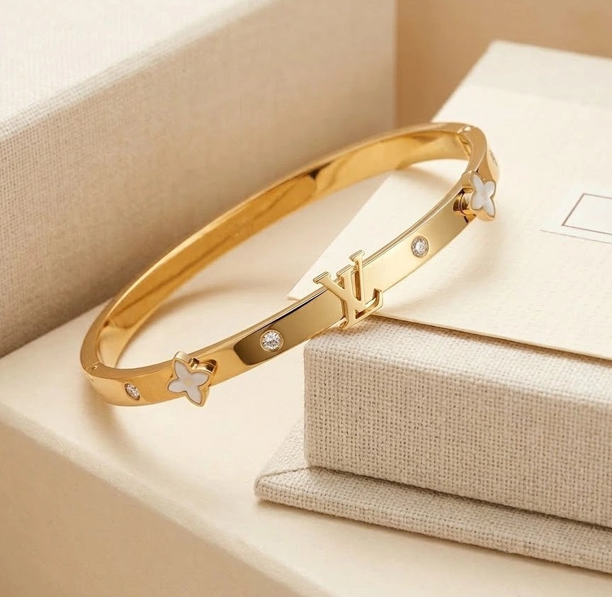Luxury Monogram White Clover Anti-Tarnish Bracelet ( baby size)