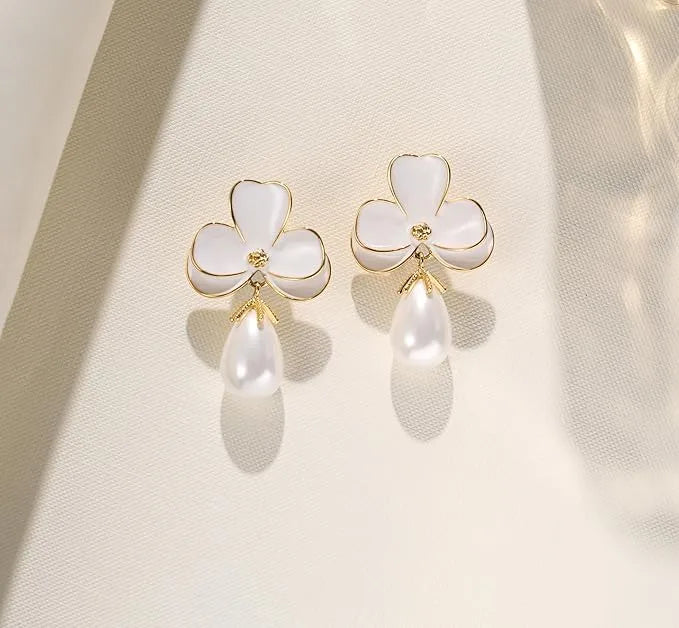 White Floral Pearl Drop Earrings – Elegant Gold-Tone Fashion Jewelry for Women