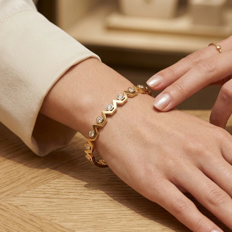 Zigzag Pattern Anti Tarnish Gold Plated Bracelet with Zirconia Stones